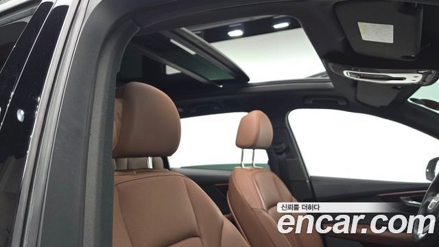 Audi Q7 2022 — photo 17