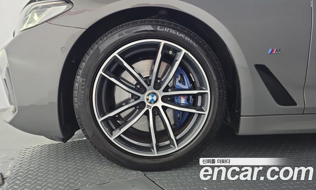 BMW 5-Series 2021 — photo 5