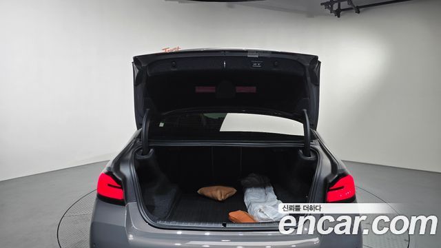 BMW 5-Series 2021 — photo 23