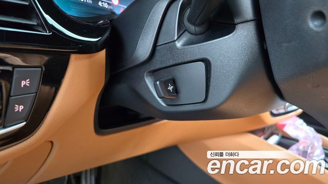 BMW 5-Series 2021 — photo 26