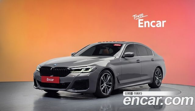BMW 5-Series 2021 — photo 1
