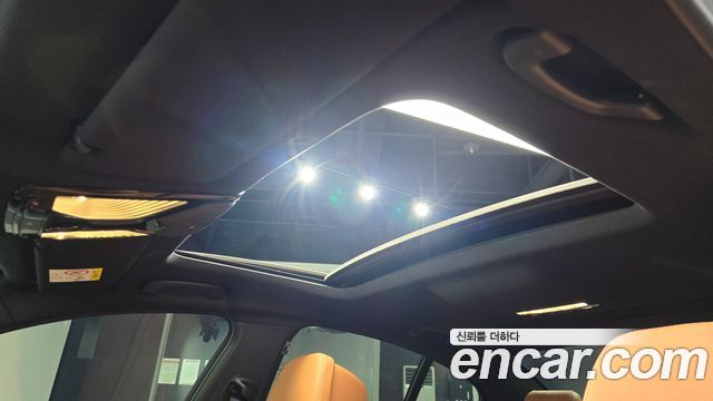 BMW 5-Series 2021 — photo 36