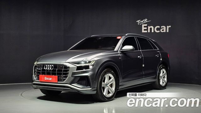 Audi Q8 2021 — photo 1