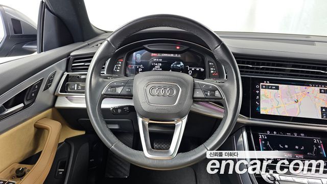 Audi Q8 2021 — photo 19