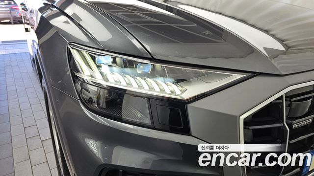 Audi Q8 2021 — photo 8