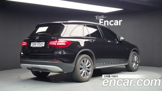 Mercedes-Benz GLC-Class 2019 — photo 2