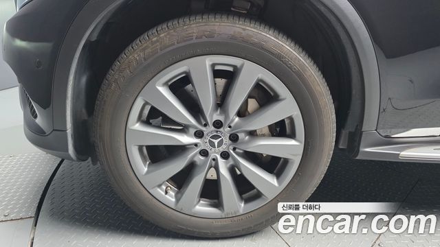 Mercedes-Benz GLC-Class 2019 — photo 5