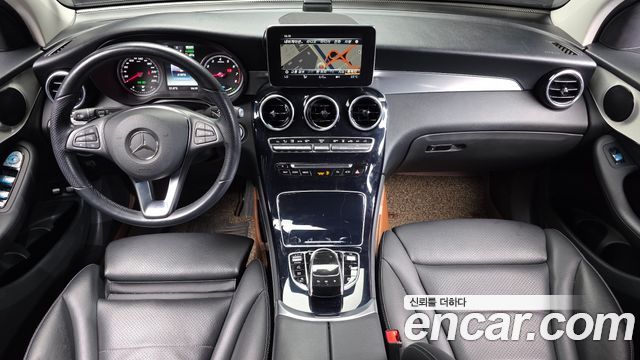 Mercedes-Benz GLC-Class 2019 — photo 10