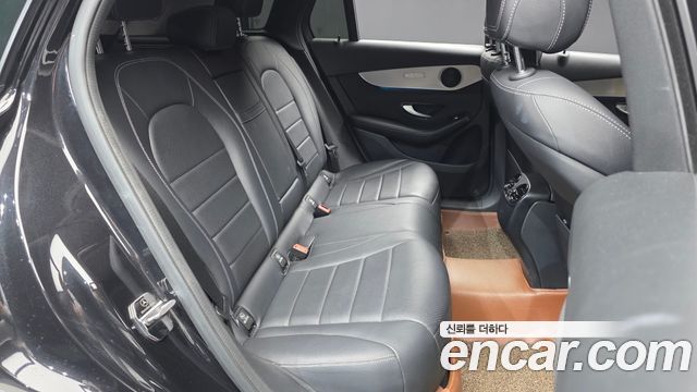Mercedes-Benz GLC-Class 2019 — photo 18