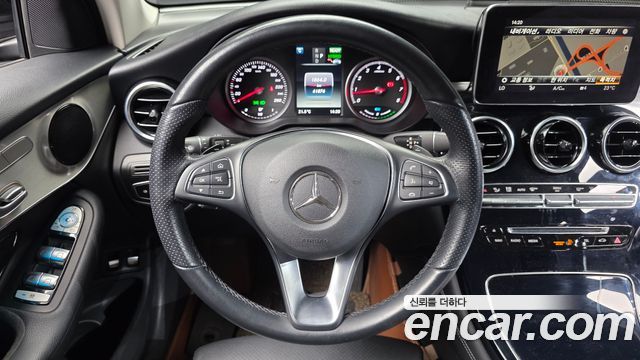 Mercedes-Benz GLC-Class 2019 — photo 19