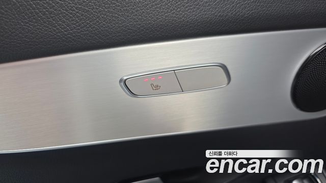 Mercedes-Benz GLC-Class 2019 — photo 25