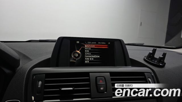 BMW 1-Series 2015 — photo 14