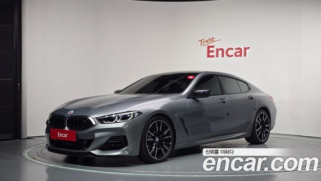 BMW 8-Series 2023 — photo 1