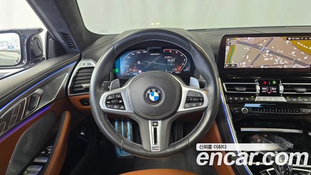 BMW 8-Series 2023 — photo 19