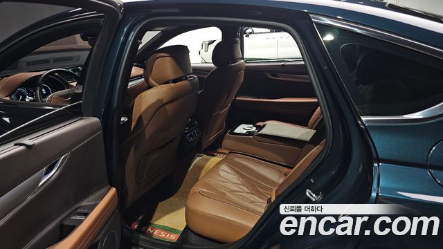 Genesis G80 2022 — photo 11