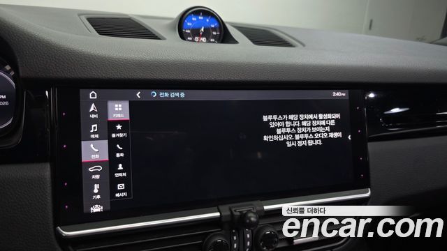 Porsche Cayenne 2019 — photo 31