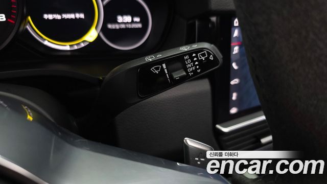Porsche Cayenne 2019 — photo 34