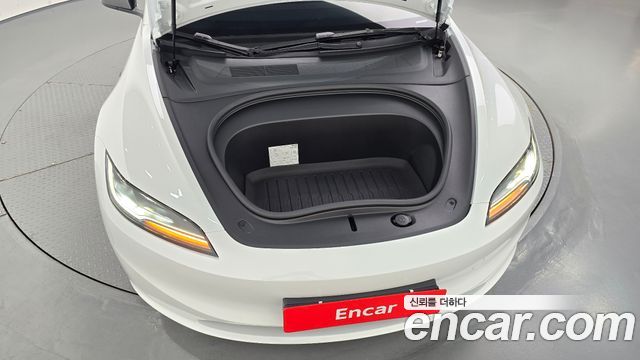 Tesla Model 3 2026 — photo 6