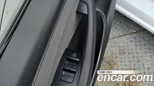 Tesla Model 3 2026 — photo 26