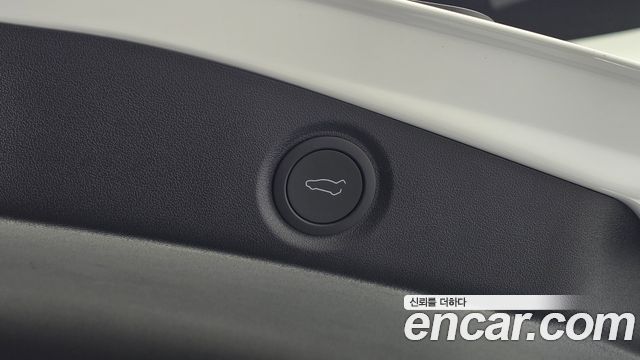 Tesla Model 3 2026 — photo 29