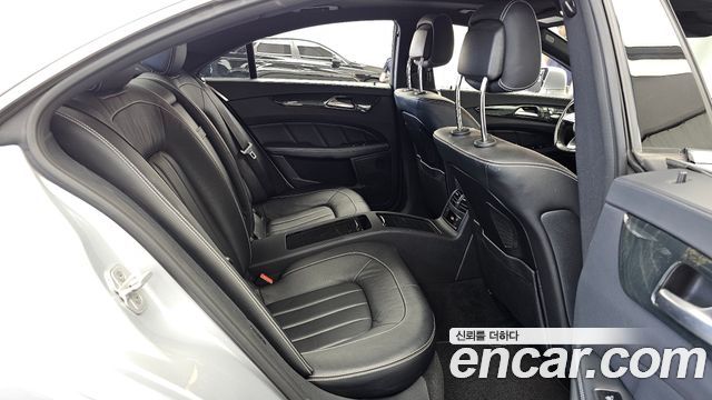 Mercedes-Benz CLS-Class 2016 — photo 12