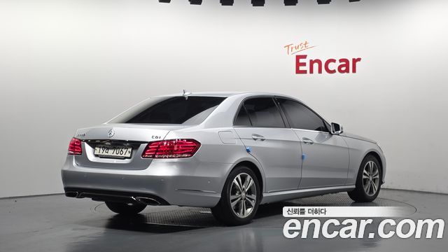 Mercedes-Benz E-Class 2014 — photo 2
