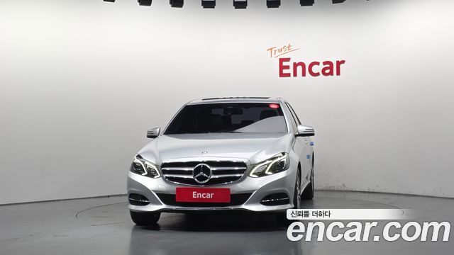 Mercedes-Benz E-Class 2014 — photo 3