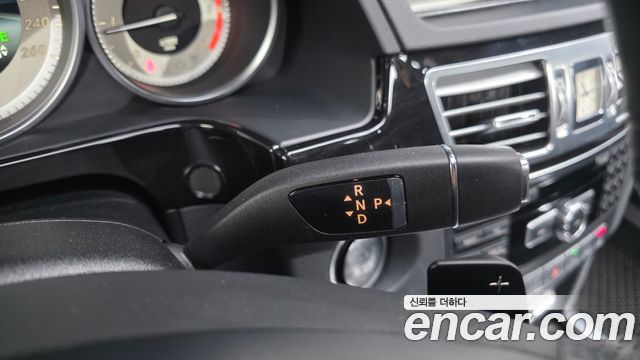 Mercedes-Benz E-Class 2014 — photo 9