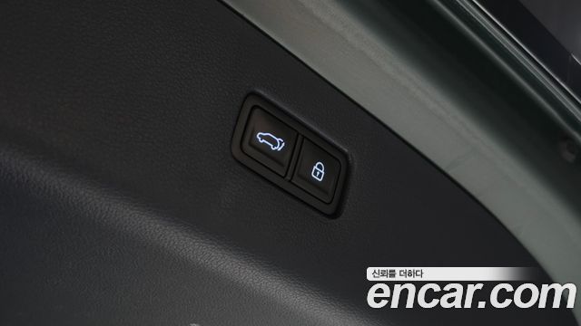 Genesis GV80 2020 — photo 17