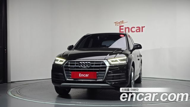 Audi Q5 2020 — photo 3