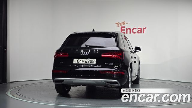 Audi Q5 2020 — photo 4