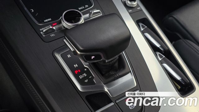 Audi Q5 2020 — photo 9