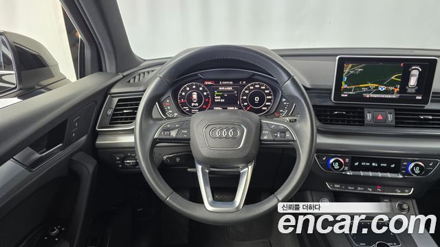 Audi Q5 2020 — photo 13