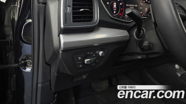 Audi Q5 2020 — photo 16