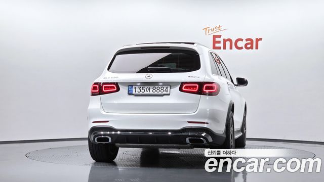 Mercedes-Benz GLC-Class 2022 — photo 4
