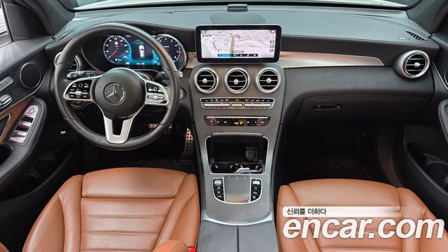Mercedes-Benz GLC-Class 2022 — photo 10