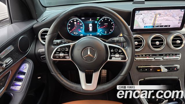Mercedes-Benz GLC-Class 2022 — photo 19