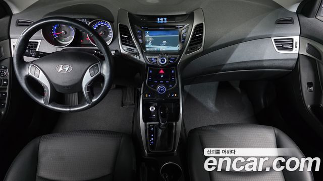 Hyundai AVANTE 2016 — photo 7
