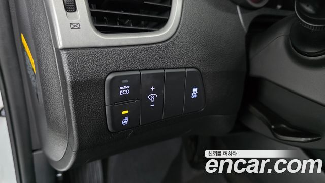Hyundai AVANTE 2016 — photo 12