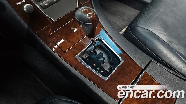 Lexus ES 2011 — photo 9
