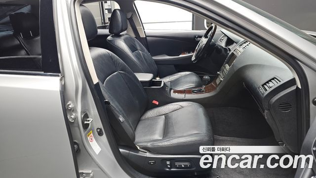 Lexus ES 2011 — photo 10