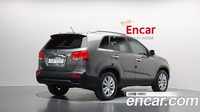 Kia Sorento 2011 — photo 2