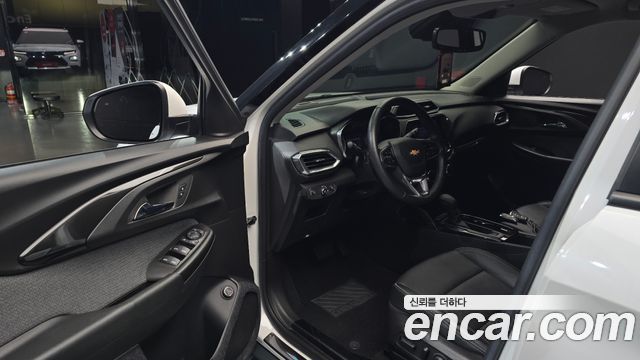 Chevrolet Korea Trailblazer 2022 — photo 10