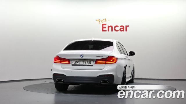 BMW 5-Series 2017 — photo 4