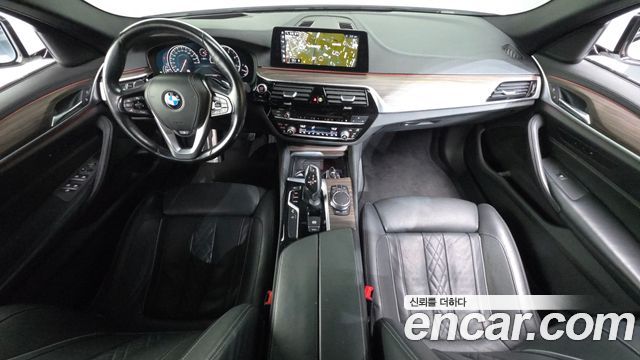 BMW 5-Series 2017 — photo 7