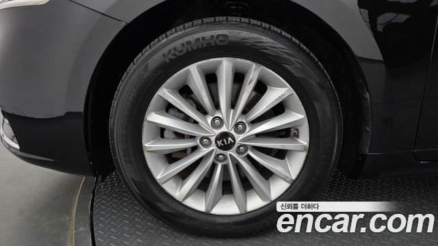 Kia K7 2016 — photo 5