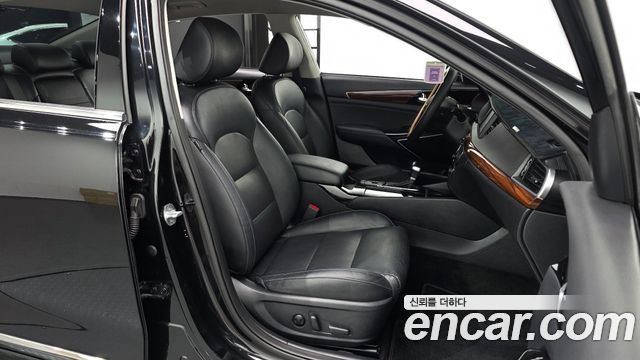 Kia K7 2016 — photo 11