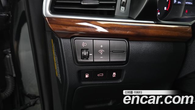 Kia K7 2016 — photo 19