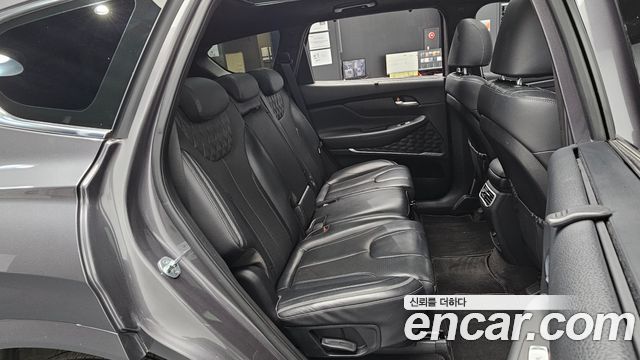 Hyundai Santafe 2021 — photo 17