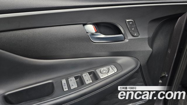 Hyundai Santafe 2021 — photo 33